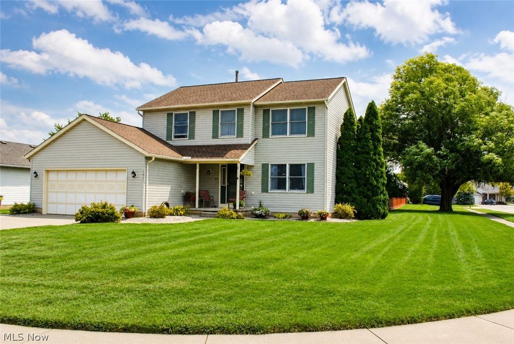 5887 Boxwood Drive, Lorain, OH 44053