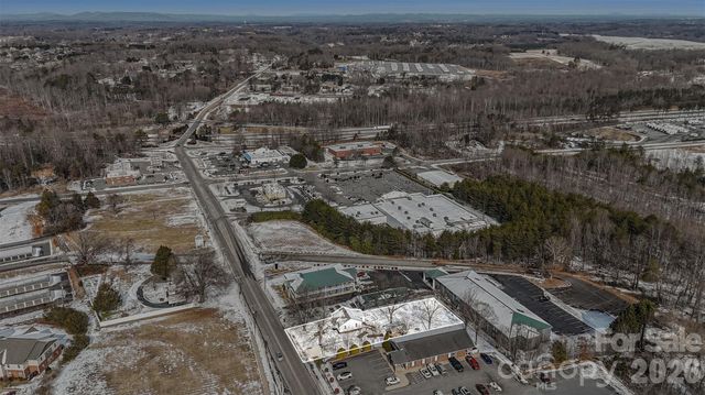 3042 N Oxford Street, Claremont, NC 28610