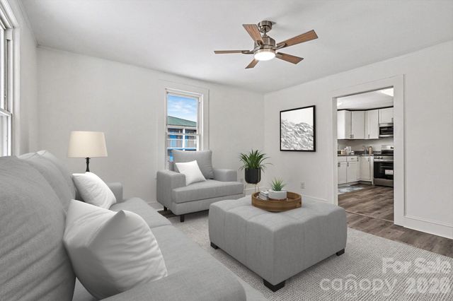 3042 N Oxford Street, Claremont, NC 28610