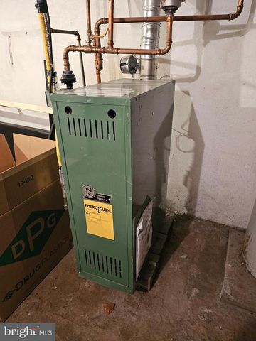 1035 COTTON ST, Reading, PA 19602