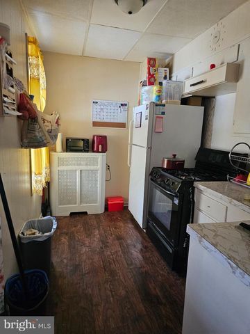 1035 COTTON ST, Reading, PA 19602