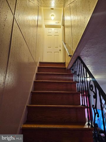 1035 COTTON ST, Reading, PA 19602