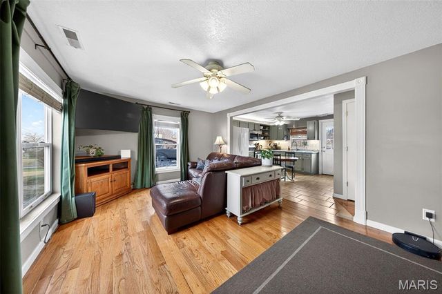 2433 Ridgecrest Drive, Arnold, MO 63010