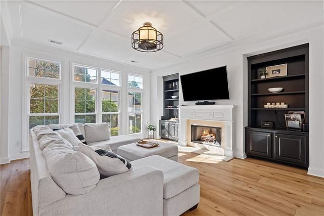 2613 Lakefield Court., Marietta, GA 30064