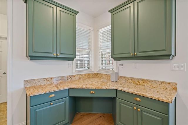 2613 Lakefield Court., Marietta, GA 30064