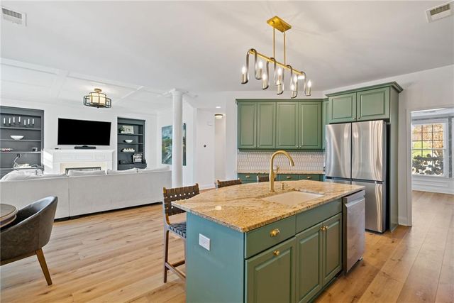 2613 Lakefield Court., Marietta, GA 30064