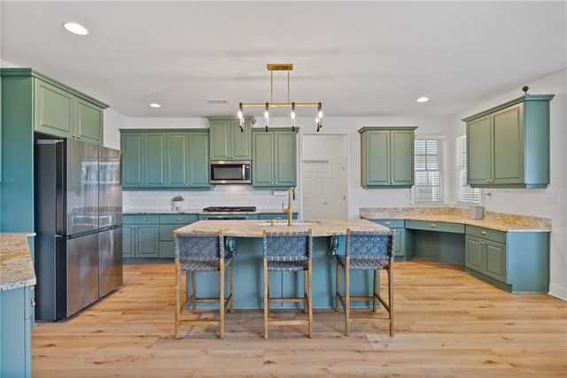 2613 Lakefield Court., Marietta, GA 30064