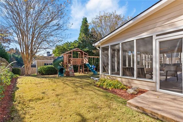 2613 Lakefield Court., Marietta, GA 30064