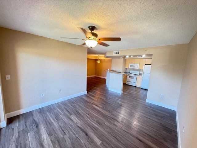 3779 NW Mediterranean Lane 207, Jensen Beach, FL 34957