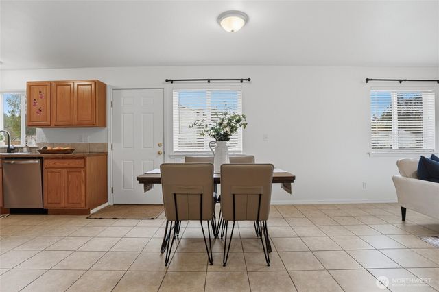 2177 Polar Star Way, Port Orchard, WA 98366