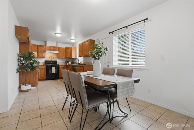 2177 Polar Star Way, Port Orchard, WA 98366