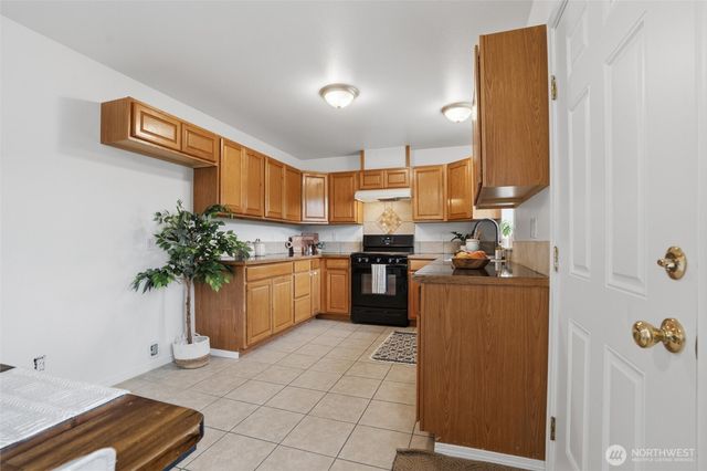 2177 Polar Star Way, Port Orchard, WA 98366