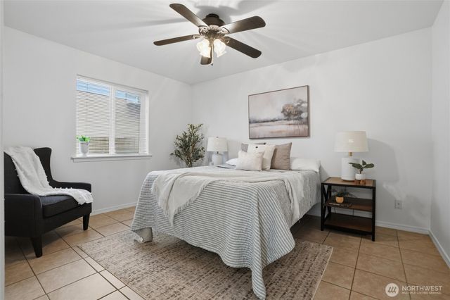 2177 Polar Star Way, Port Orchard, WA 98366