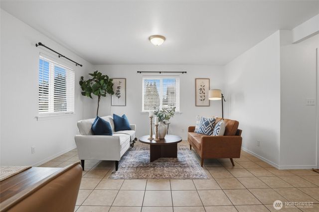 2177 Polar Star Way, Port Orchard, WA 98366