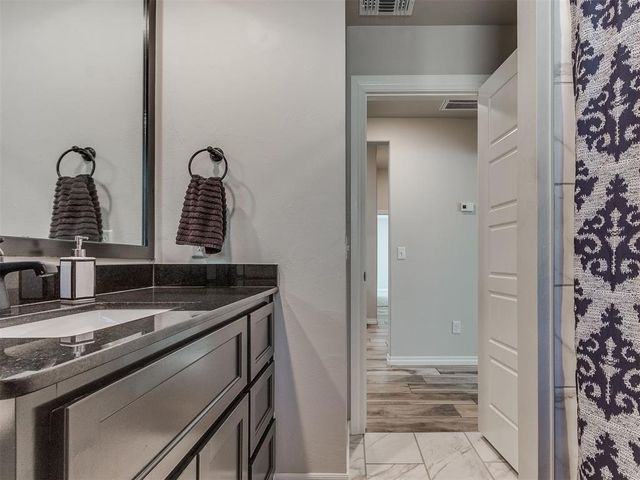 3208 Open Prairie Trail, Yukon, OK 73099