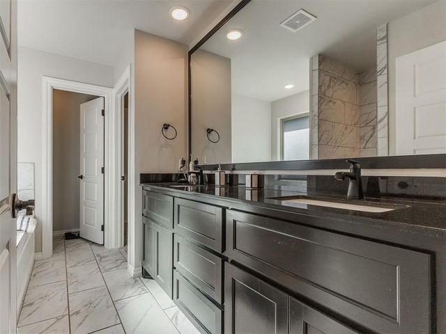 3208 Open Prairie Trail, Yukon, OK 73099