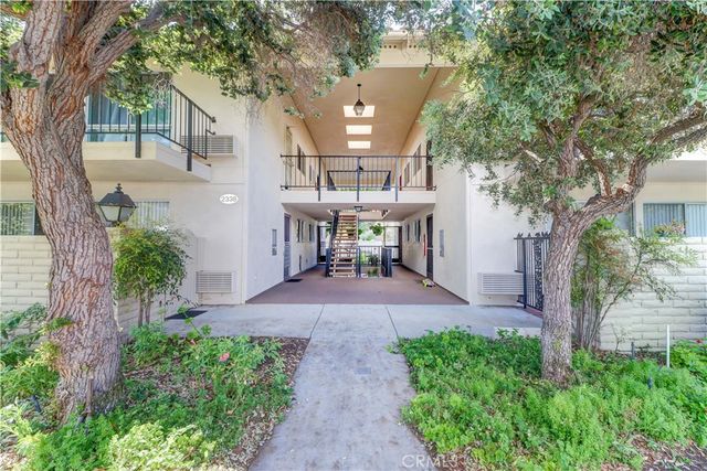 2338 Avenida Sevilla N, Laguna Woods, CA 92637