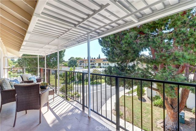 2338 Avenida Sevilla N, Laguna Woods, CA 92637