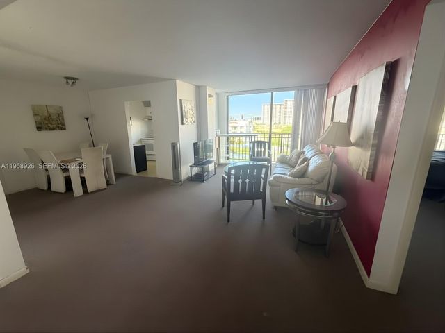 17021 N Bay Rd 706, Sunny Isles Beach, FL 33160