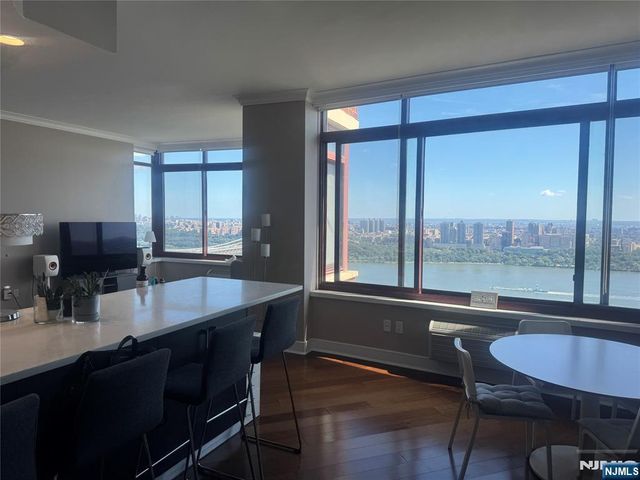 100 Old Palisade Road 4105, Fort Lee, NJ 07024