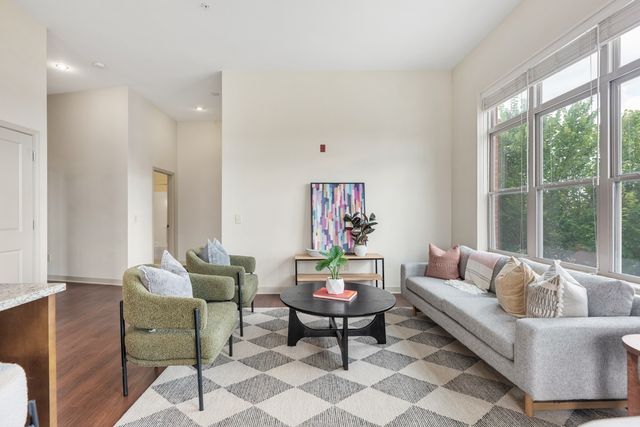 601 Sylvan Heights Way Apt 203, Nashville, TN 37209