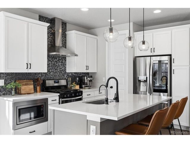 2742 W 69th Ave, Denver, CO 80221