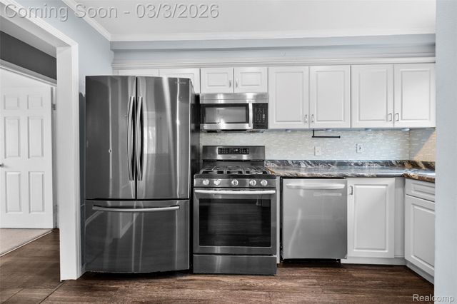 139 Belton Street, Garden City, MI 48135