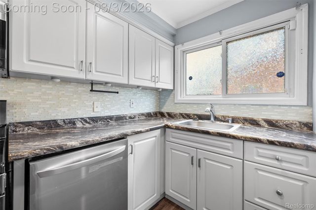 139 Belton Street, Garden City, MI 48135