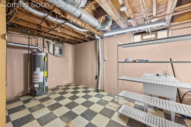 139 Belton Street, Garden City, MI 48135