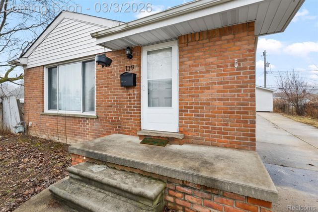 139 Belton Street, Garden City, MI 48135