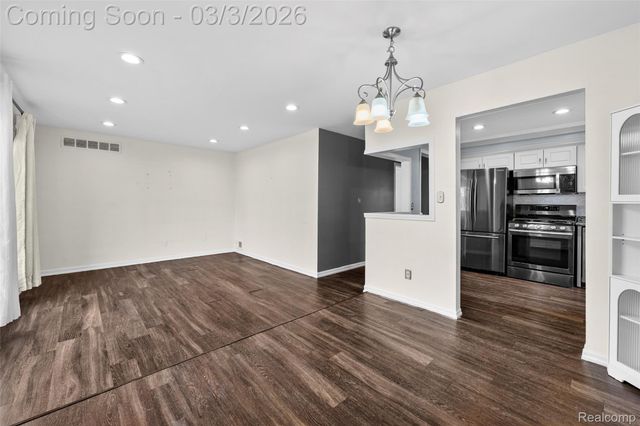 139 Belton Street, Garden City, MI 48135