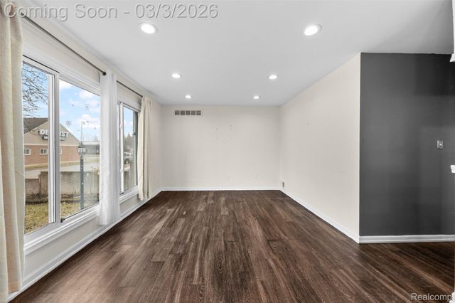 139 Belton Street, Garden City, MI 48135