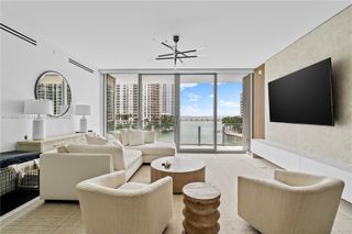300 Biscayne Blvd Way 1103, Miami, FL 33131