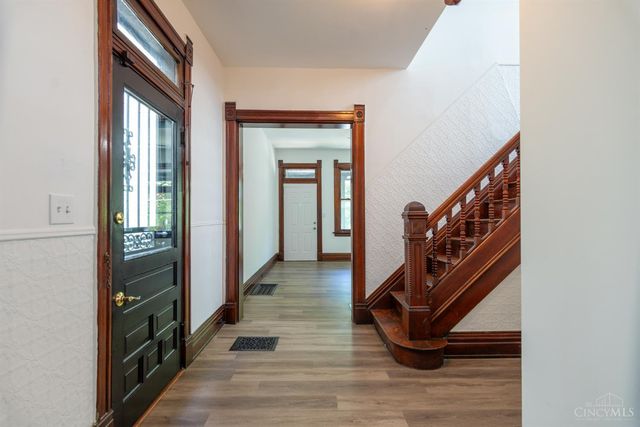 3014 Hackberry Street, Cincinnati, OH 45206