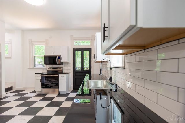 3014 Hackberry Street, Cincinnati, OH 45206