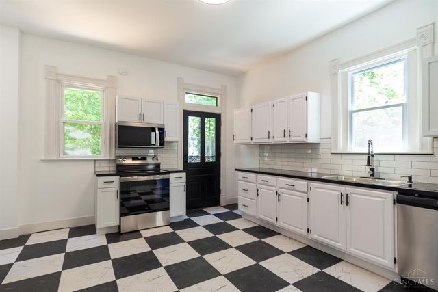 3014 Hackberry Street, Cincinnati, OH 45206