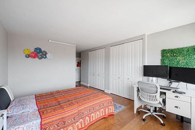 5445 N Sheridan Road 802, Chicago, IL 60640