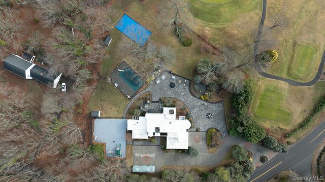 83 Cliff Road, Port Jefferson, NY 11777