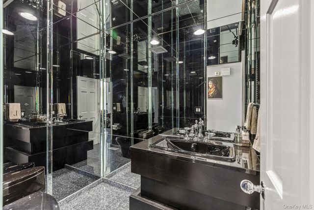 83 Cliff Road, Port Jefferson, NY 11777