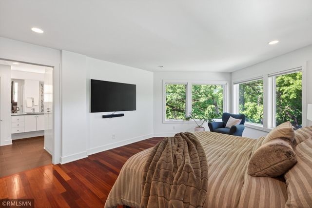 5148 Danens Drive, Edina, MN 55439
