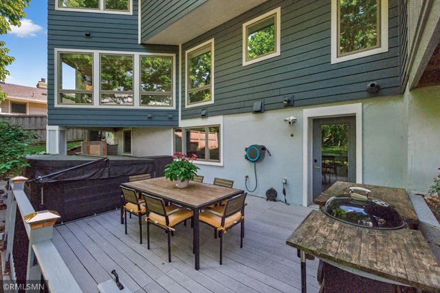 5148 Danens Drive, Edina, MN 55439
