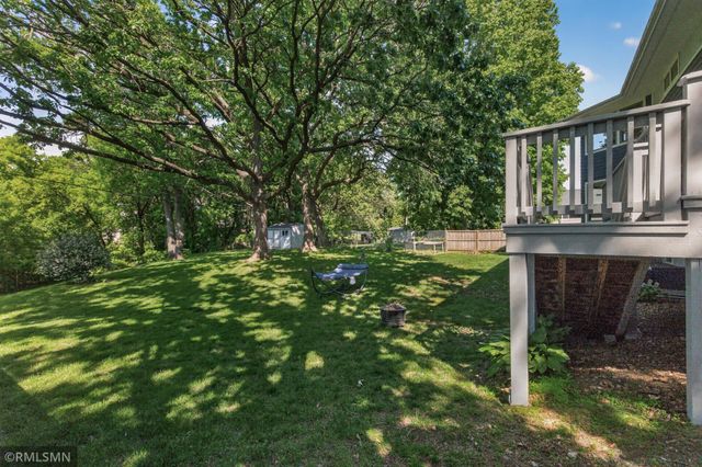 5148 Danens Drive, Edina, MN 55439