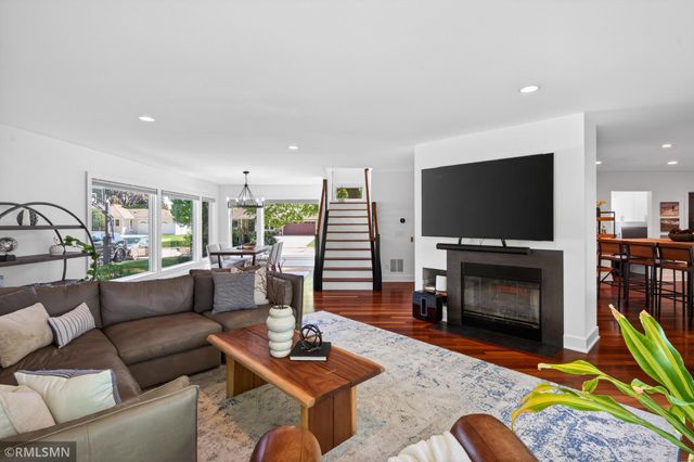 5148 Danens Drive, Edina, MN 55439
