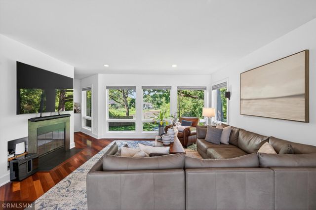 5148 Danens Drive, Edina, MN 55439