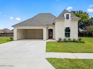206 Commons Drive, Lafayette, LA 70508