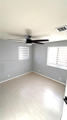 12625 NW 56th St, Coral Springs, FL 33076