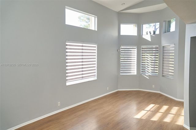 12625 NW 56th St, Coral Springs, FL 33076
