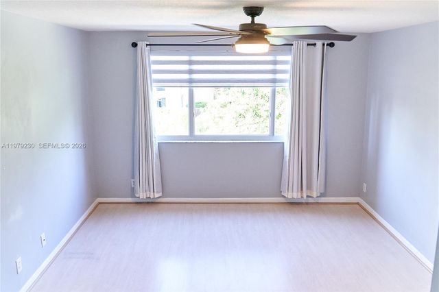 12625 NW 56th St, Coral Springs, FL 33076