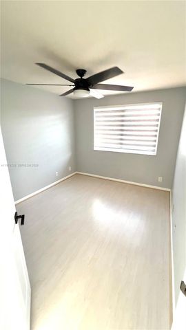 12625 NW 56th St, Coral Springs, FL 33076