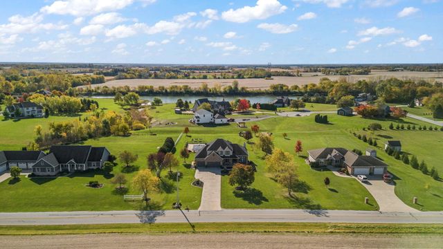 263 W 163rd Avenue, Lowell, IN 46356